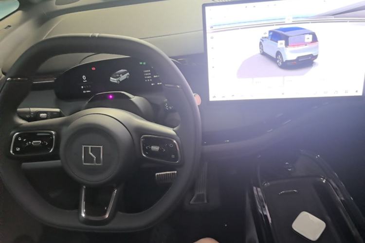 Used Zeekr MIX 2025 Intelligent Driving Version Center Console
