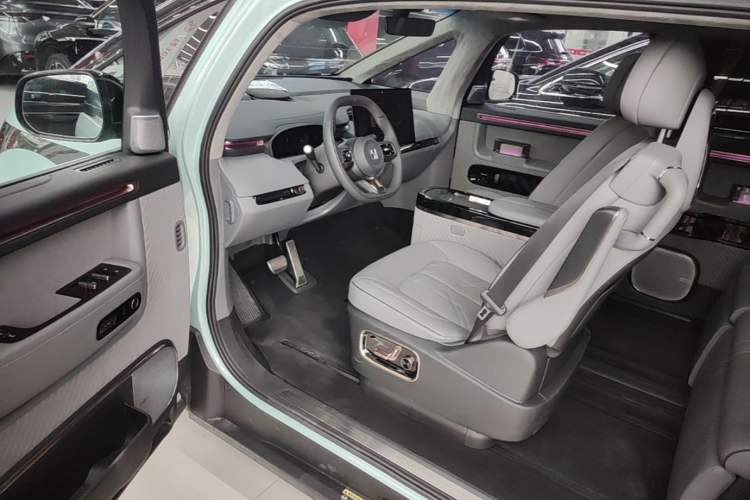 Used Zeekr MIX 2025 Intelligent Driving Version Driver Seat