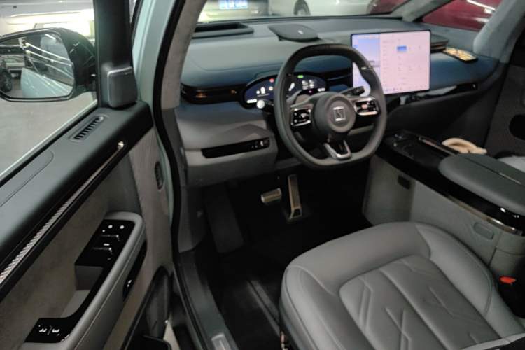 Used Zeekr MIX 2025 Intelligent Driving Version Driver Seat