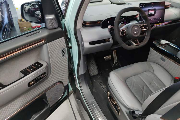 Used Zeekr MIX 2025 Long-Range Intelligent Driving Edition Driver Seat
