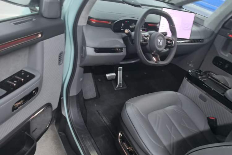 Used Zeekr MIX 2025 Intelligent Driving Version Driver Seat