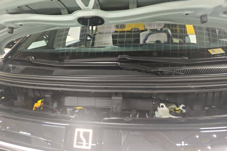 Used Zeekr MIX 2025 Long-Range Intelligent Driving Edition Engine Bay
