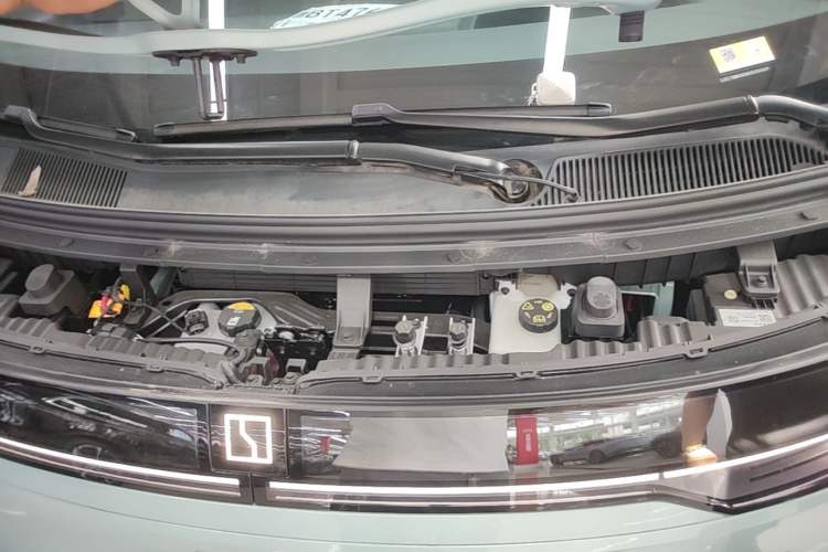 Used Zeekr MIX 2025 Intelligent Driving Version Engine Bay
