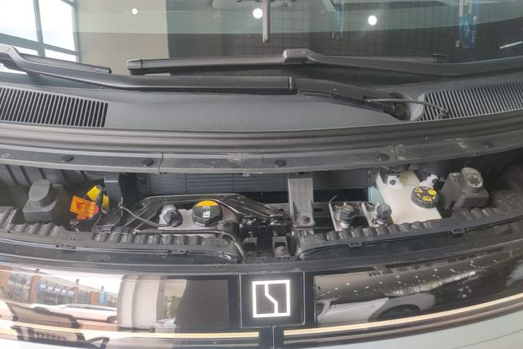 Used Zeekr MIX 2025 Intelligent Driving Version Engine Bay