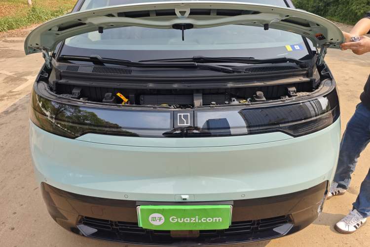 Used Zeekr MIX 2025 Intelligent Driving Version Engine Bay
