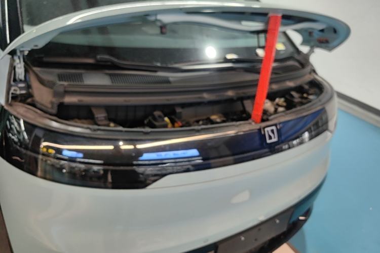 Used Zeekr MIX 2025 Intelligent Driving Version Engine Bay