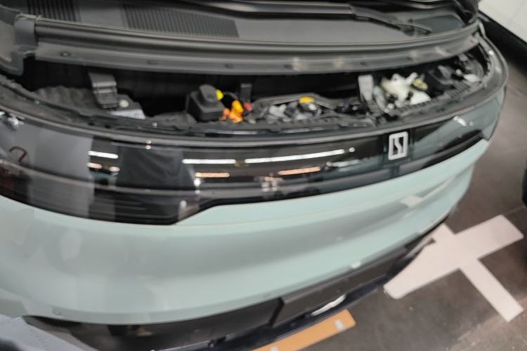 Used Zeekr MIX 2025 Intelligent Driving Version Engine Bay