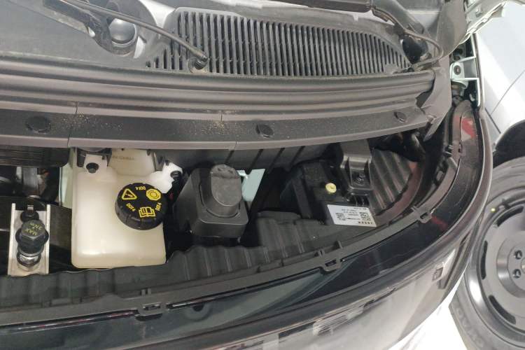 Used Zeekr MIX 2025 Intelligent Driving Version Engine Bay Left