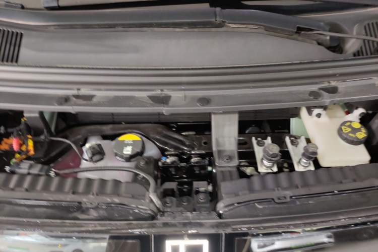 Used Zeekr MIX 2025 Intelligent Driving Version Engine Bay