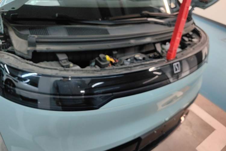 Used Zeekr MIX 2025 Intelligent Driving Version Engine Bay