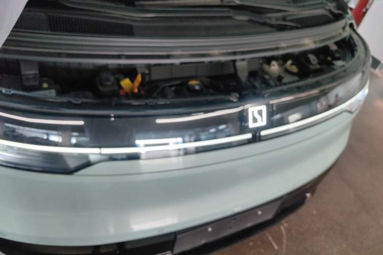 Used Zeekr MIX 2025 Intelligent Driving Version Engine Bay