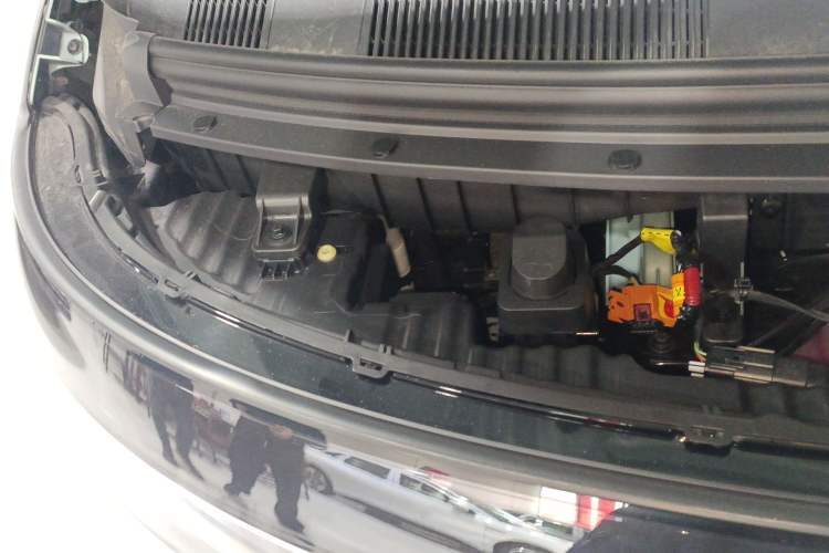 Used Zeekr MIX 2025 Intelligent Driving Version Engine Bay Right