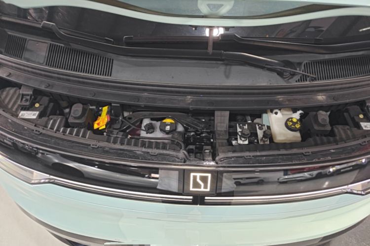 Used Zeekr MIX 2025 Intelligent Driving Version Engine Bay