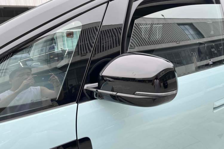 Used Zeekr MIX 2025 Long-Range Intelligent Driving Edition Exterior 1