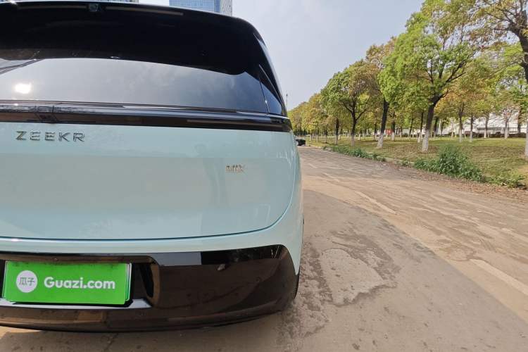 Used Zeekr MIX 2025 Intelligent Driving Version Exterior 12