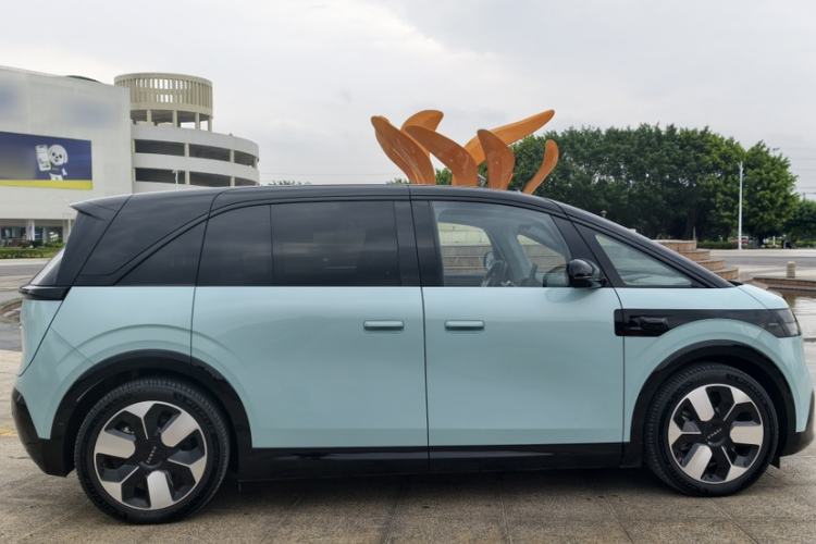 Used Zeekr MIX 2025 Intelligent Driving Version Exterior 2