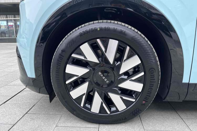 Used Zeekr MIX 2025 Long-Range Intelligent Driving Edition Exterior 2