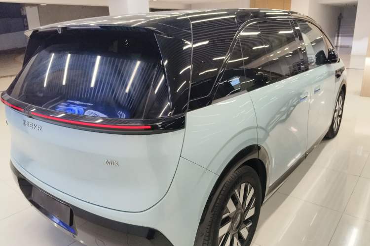 Used Zeekr MIX 2025 Long-Range Intelligent Driving Edition Exterior 3