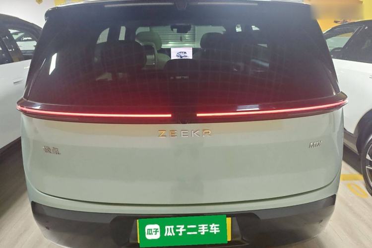 Used Zeekr MIX 2025 Long-Range Intelligent Driving Edition Exterior 4