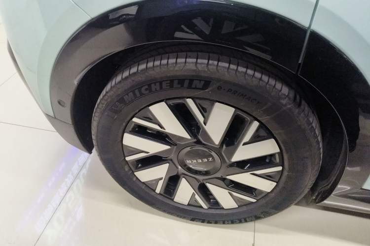 Used Zeekr MIX 2025 Long-Range Intelligent Driving Edition Exterior 6