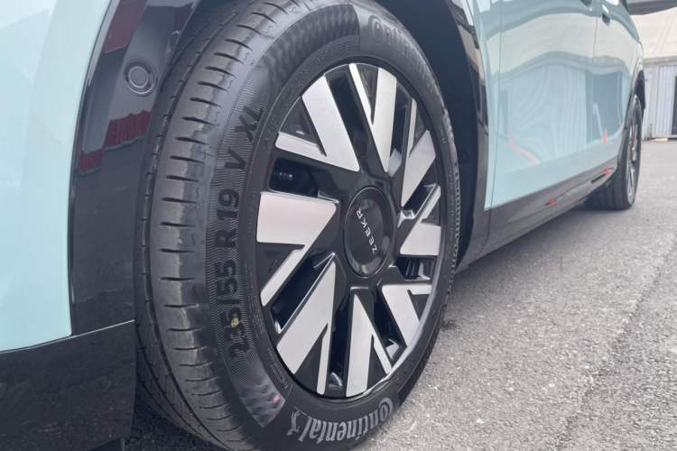 Used Zeekr MIX 2025 Long-Range Intelligent Driving Edition Exterior 6