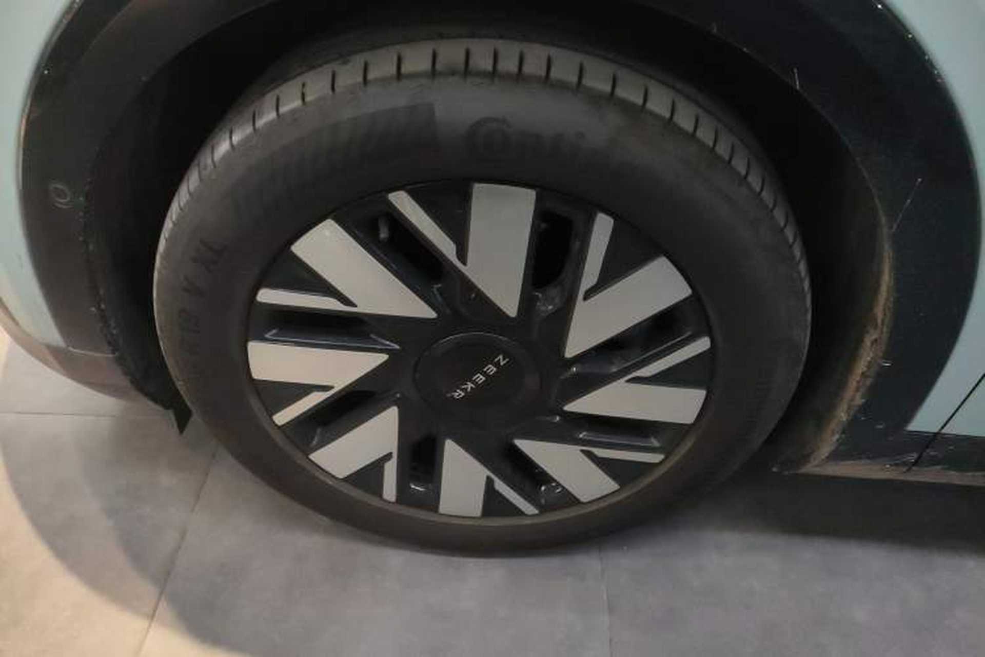 Used Zeekr MIX 2025 Long-Range Intelligent Driving Edition Exterior 7