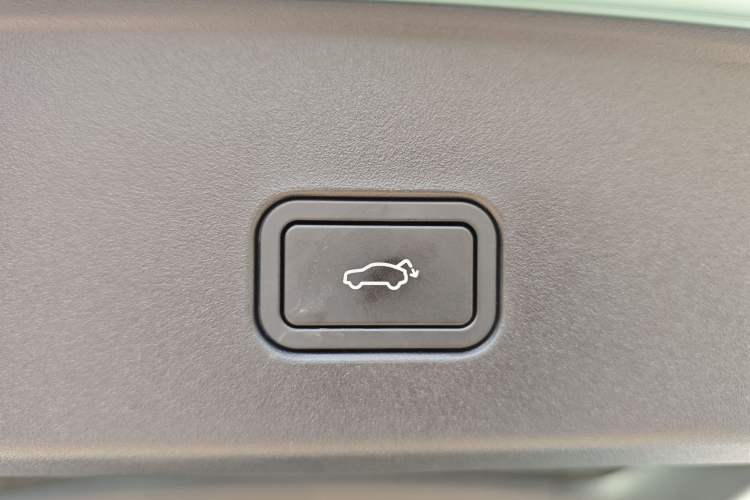Used Zeekr MIX 2025 Intelligent Driving Version Exterior 8