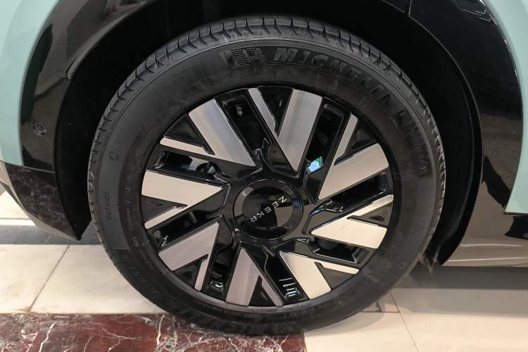 Used Zeekr MIX 2025 Long-Range Intelligent Driving Edition Exterior 8
