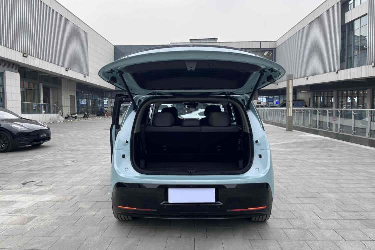 Used Zeekr MIX 2025 Long-Range Intelligent Driving Edition Exterior 8