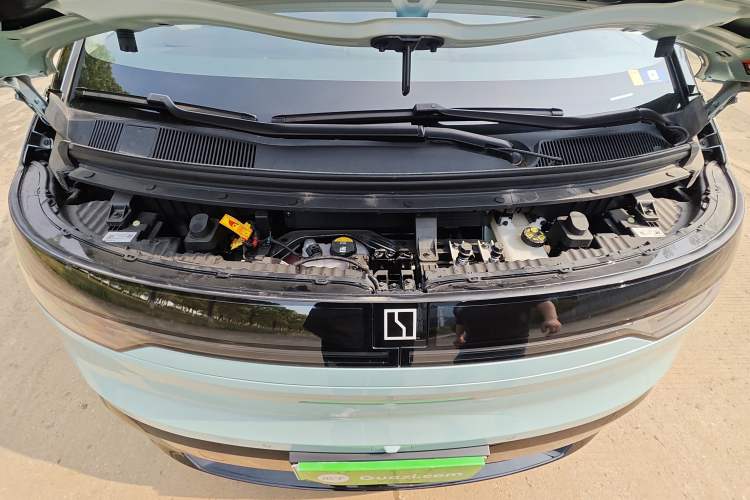 Used Zeekr MIX 2025 Intelligent Driving Version Exterior 9
