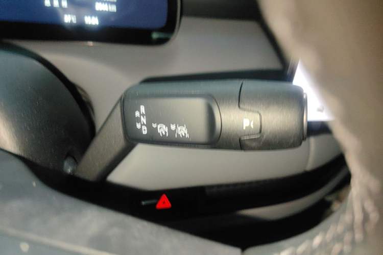 Used Zeekr MIX 2025 Intelligent Driving Version Gear Lever