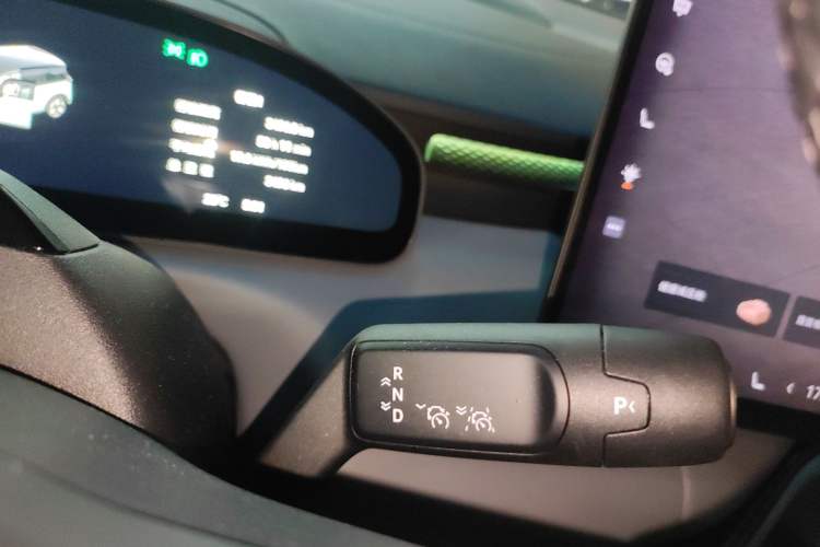 Used Zeekr MIX 2025 Long-Range Intelligent Driving Edition Gear Lever