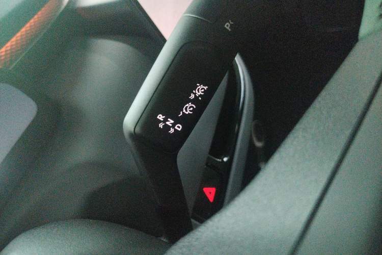 Used Zeekr MIX 2025 Long-Range Intelligent Driving Edition Gear Lever