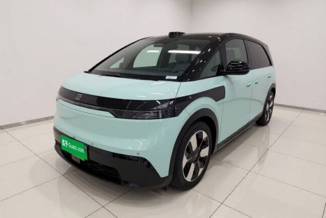 Używany Zeekr MIX 2025 Intelligent Driving Version