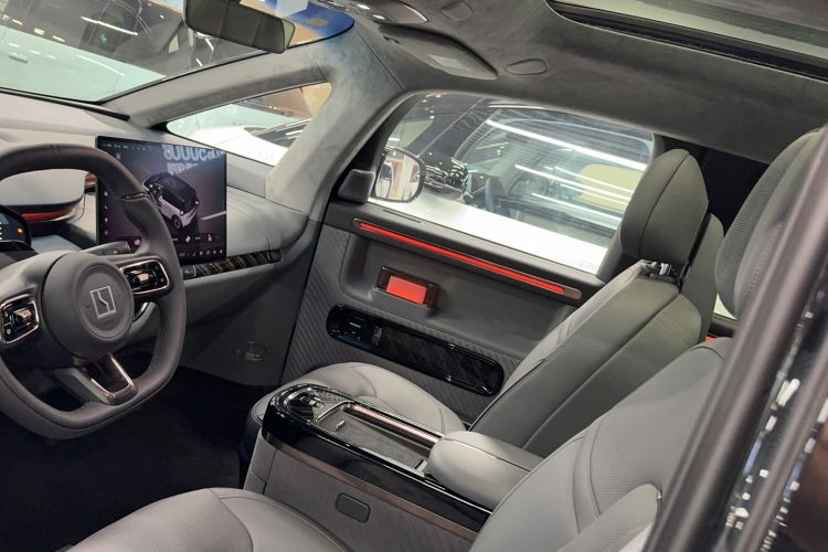 Used Zeekr MIX 2025 Long-Range Intelligent Driving Edition Headliner