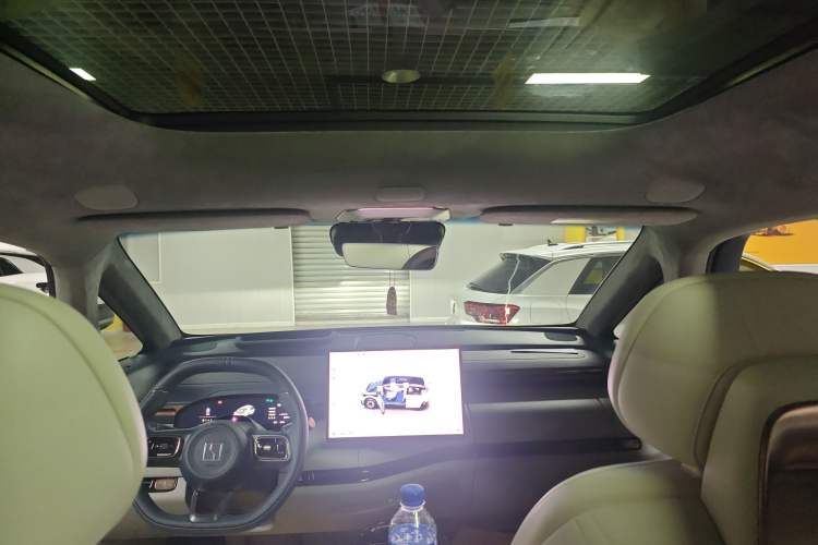 Used Zeekr MIX 2025 Long-Range Intelligent Driving Edition Headliner