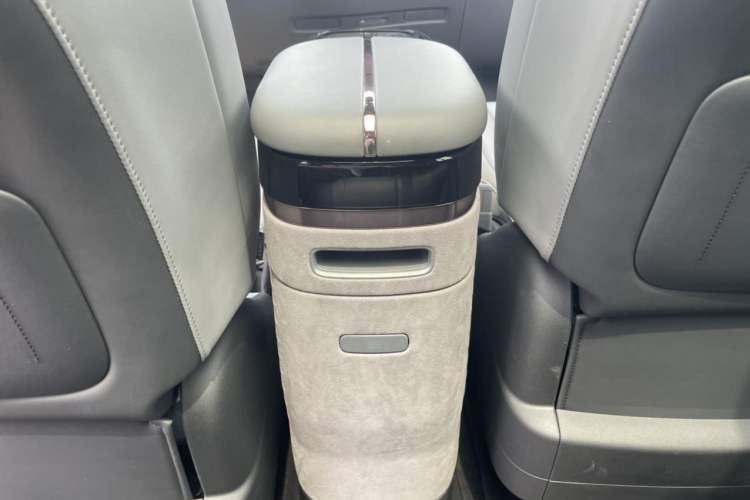 Used Zeekr MIX 2025 Long-Range Intelligent Driving Edition Interior 14