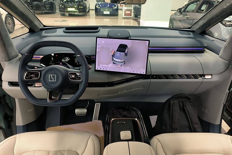 Used Zeekr MIX 2025 Long-Range Intelligent Driving Edition Interior 2