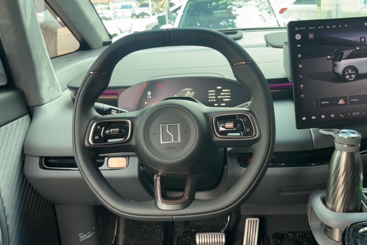 Used Zeekr MIX 2025 Long-Range Intelligent Driving Edition Interior 2