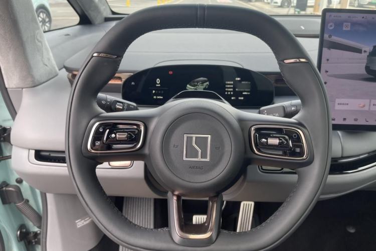 Used Zeekr MIX 2025 Long-Range Intelligent Driving Edition Interior 2