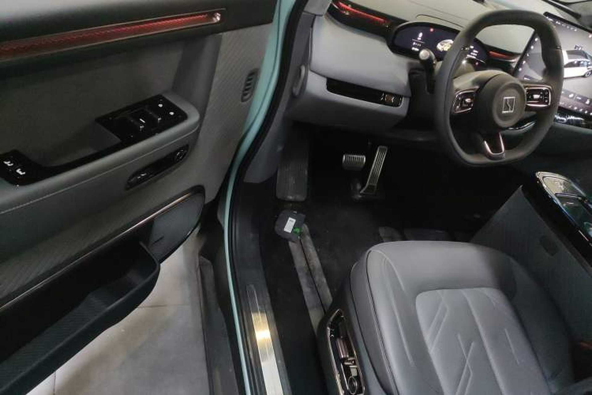 Used Zeekr MIX 2025 Long-Range Intelligent Driving Edition Interior 3