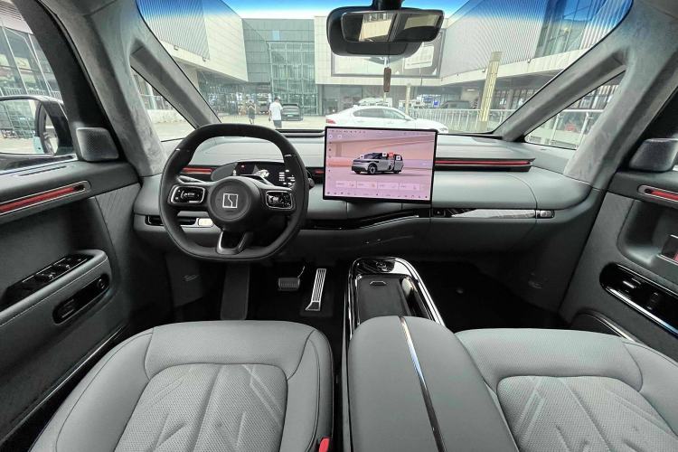 Used Zeekr MIX 2025 Long-Range Intelligent Driving Edition Interior 7