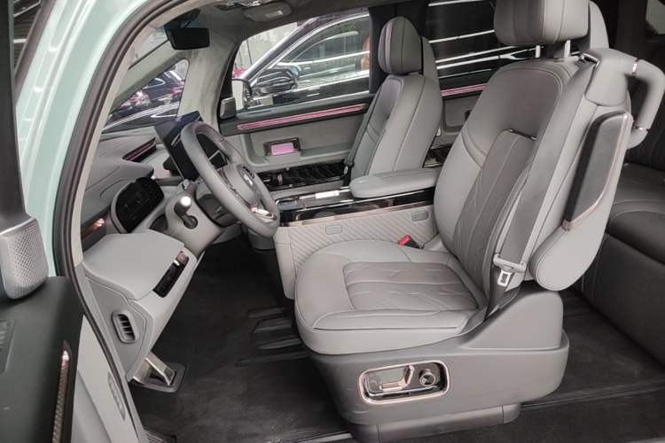 Used Zeekr MIX 2025 Intelligent Driving Version Left Front Seat