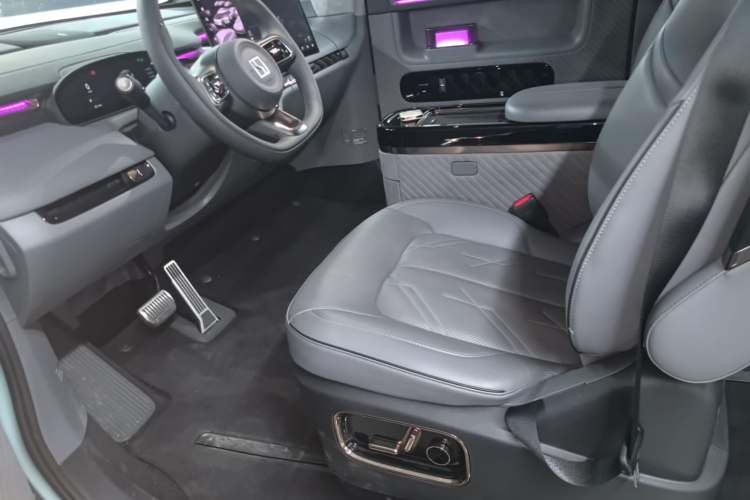 Used Zeekr MIX 2025 Intelligent Driving Version Left Front Seat
