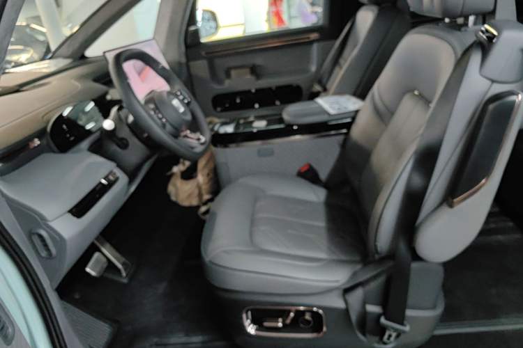Used Zeekr MIX 2025 Intelligent Driving Version Left Front Seat