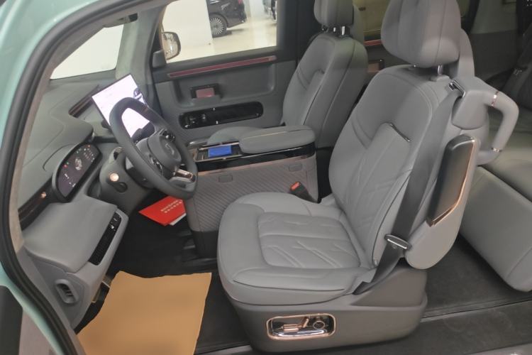 Used Zeekr MIX 2025 Intelligent Driving Version Left Front Seat