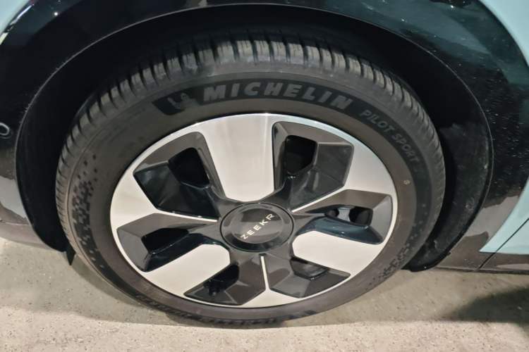 Used Zeekr MIX 2025 Intelligent Driving Version Left Front Wheel Hub