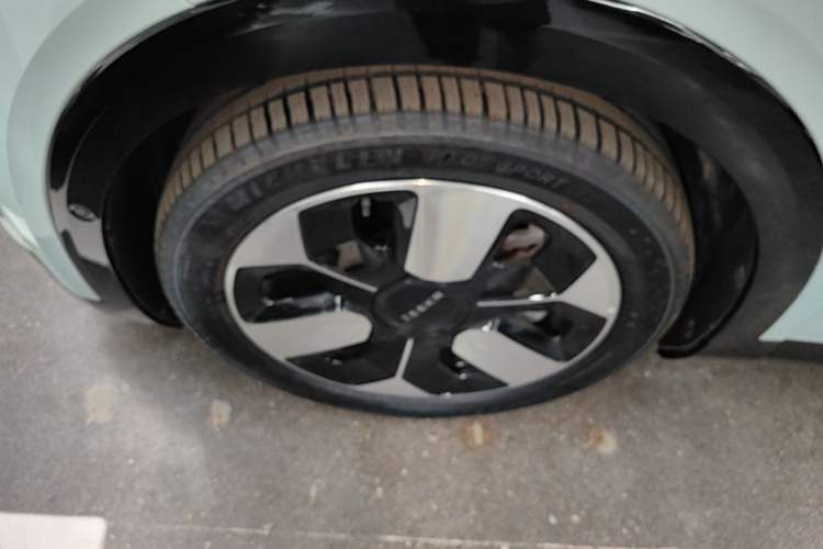 Used Zeekr MIX 2025 Intelligent Driving Version Left Front Wheel Hub