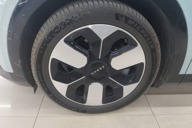 Used Zeekr MIX 2025 Intelligent Driving Version Left Front Wheel Hub