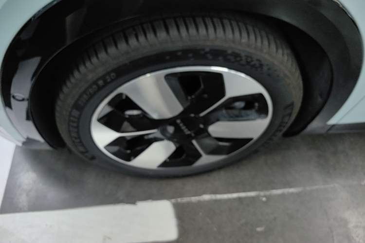 Used Zeekr MIX 2025 Intelligent Driving Version Left Front Wheel Hub